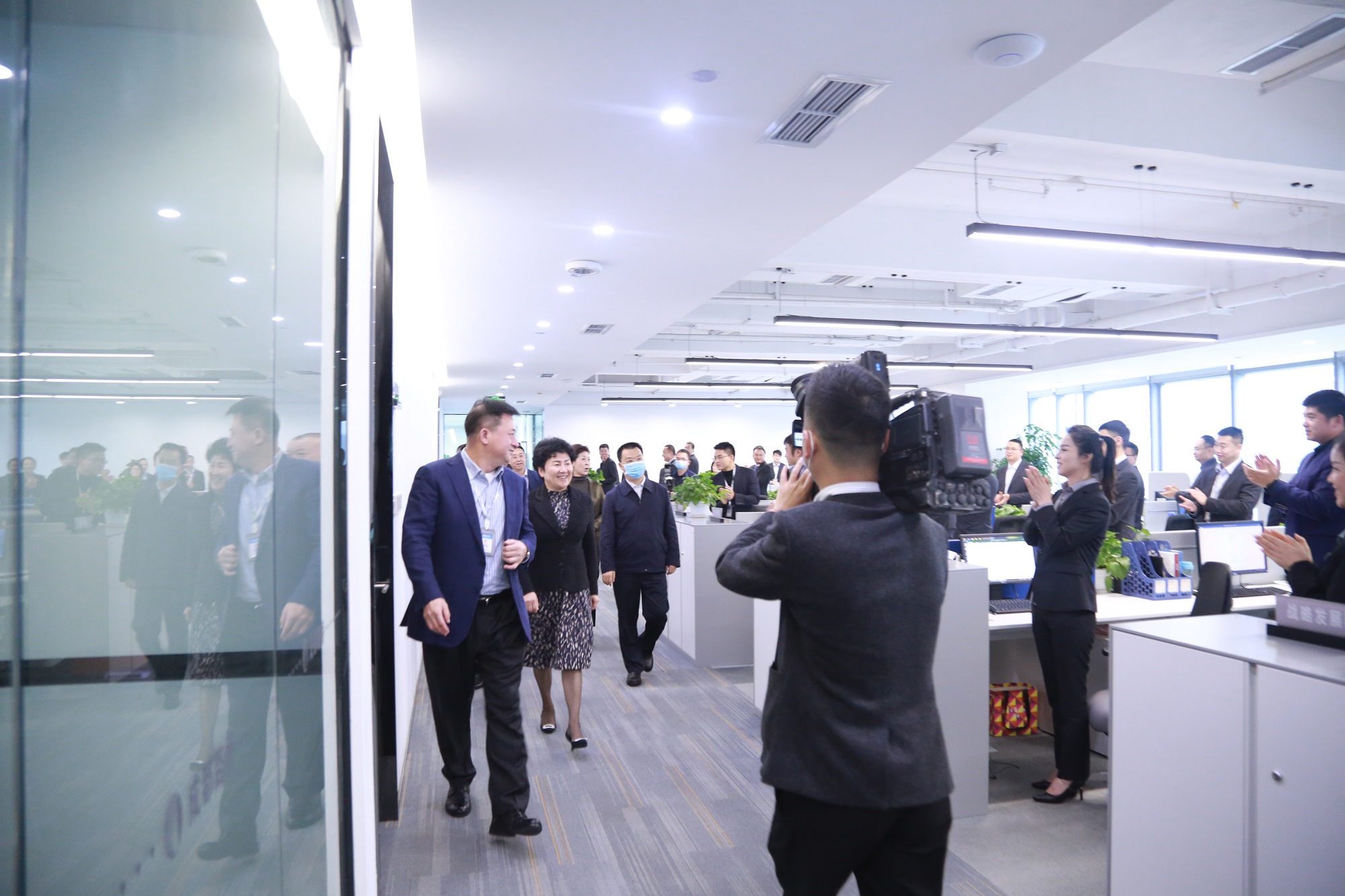省人大常委會副主任、達州市委書記包惠蒞臨公司視察指導(dǎo)