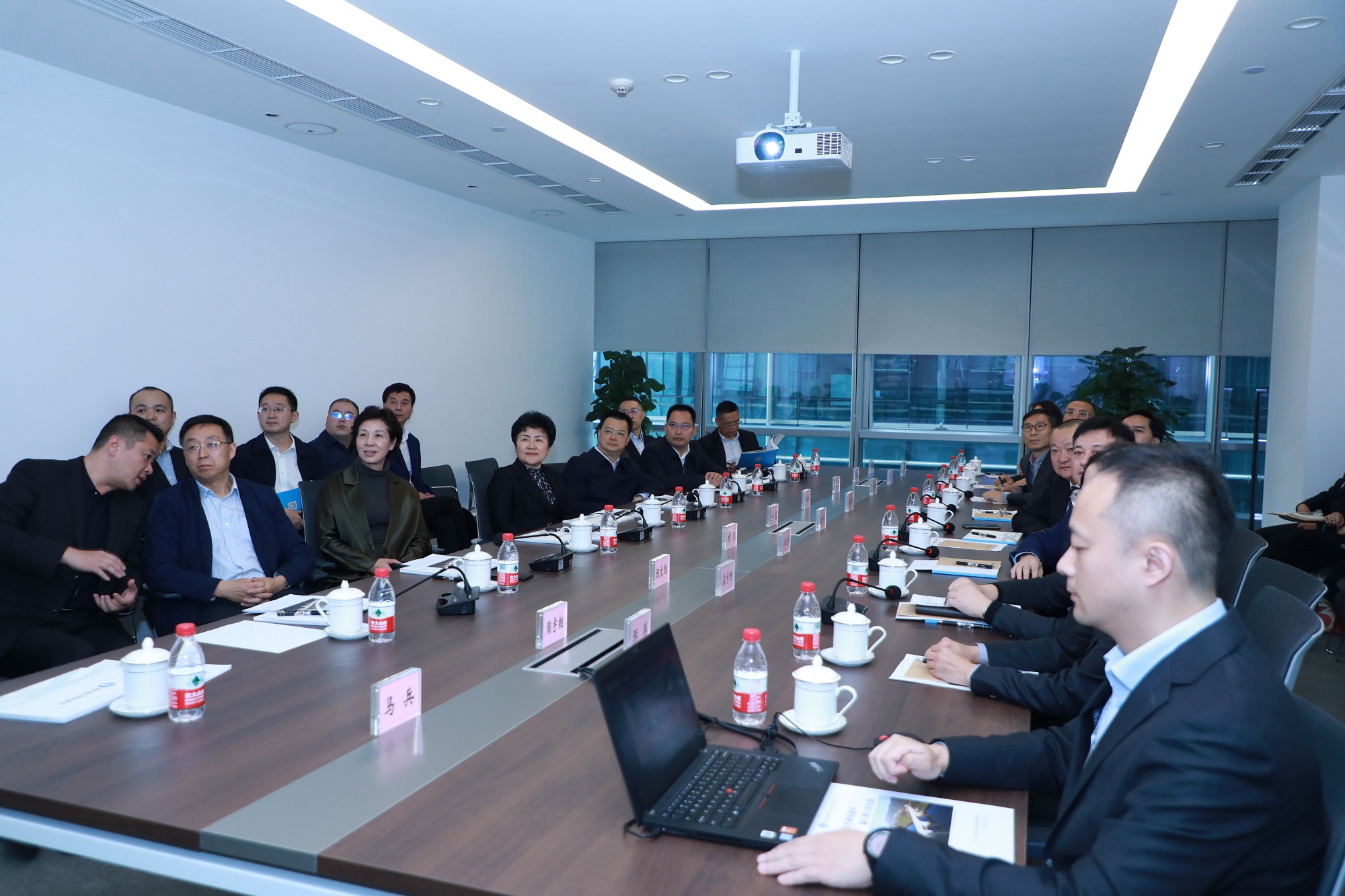 省人大常委會副主任、達州市委書記包惠蒞臨公司視察指導(dǎo)